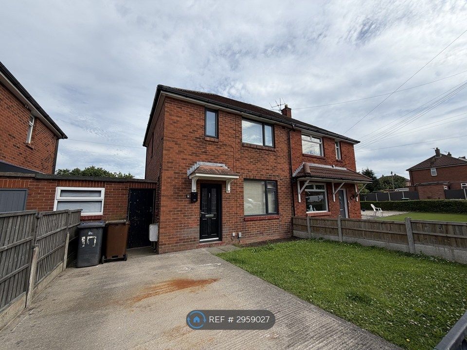 Property photo 3 of 17