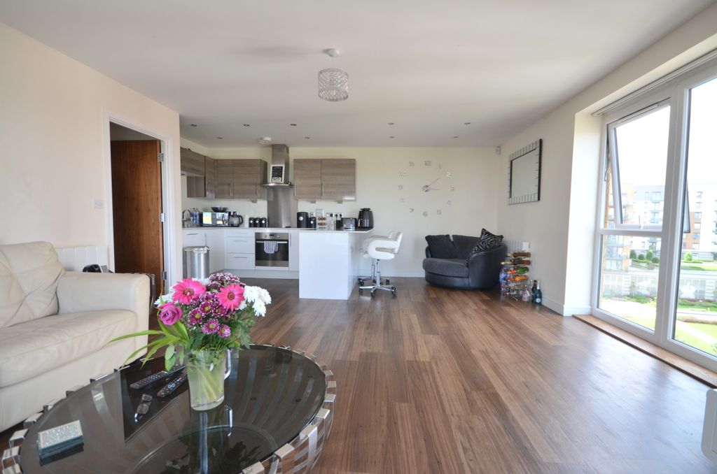 Property photo 2 of 12