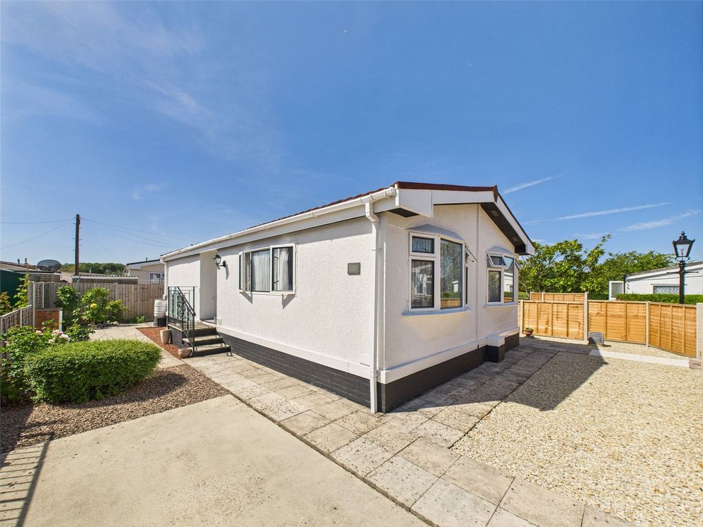 Property photo 1 of 12 Picture No. 15