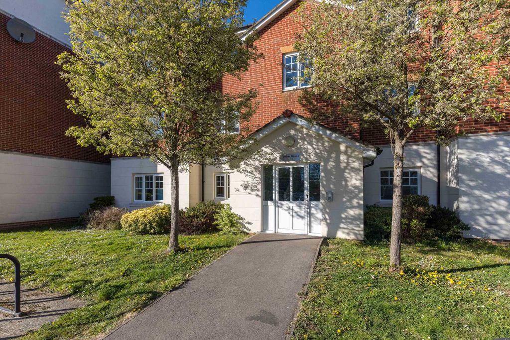Property photo 1 of 10