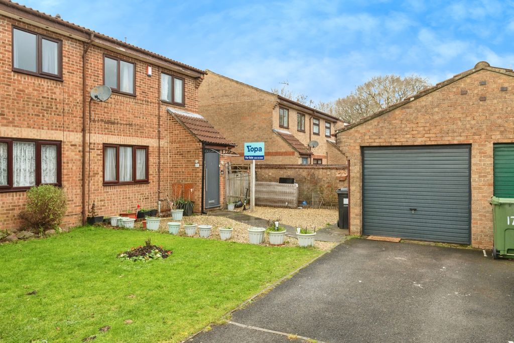 Property photo 2 of 20 Front