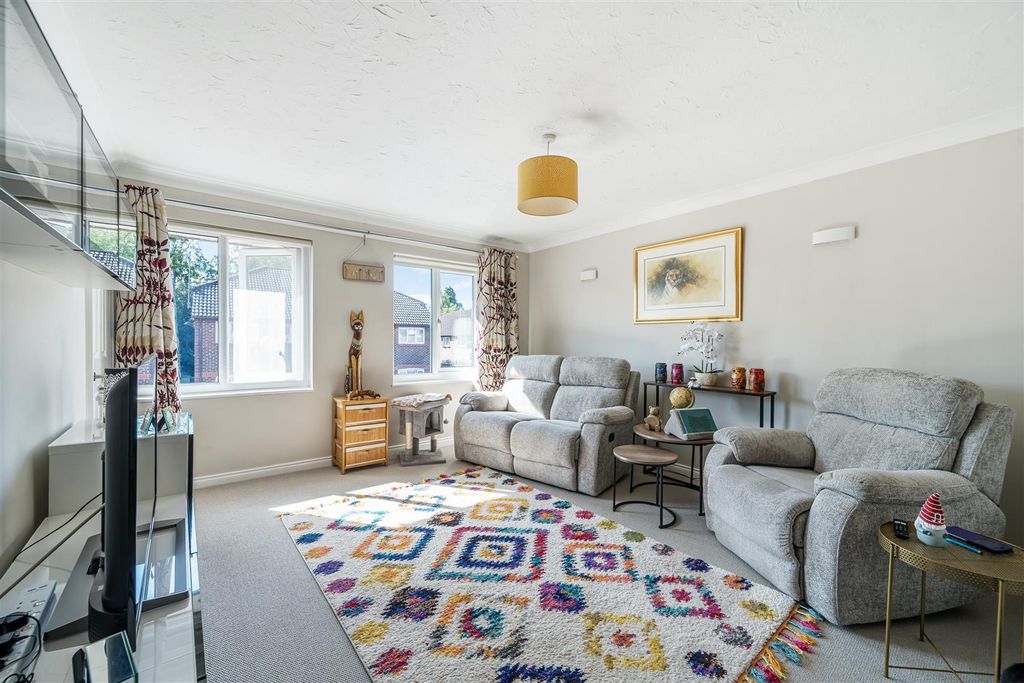 Property photo 2 of 18 1324137-12-686F7A9698Db6.Jpg