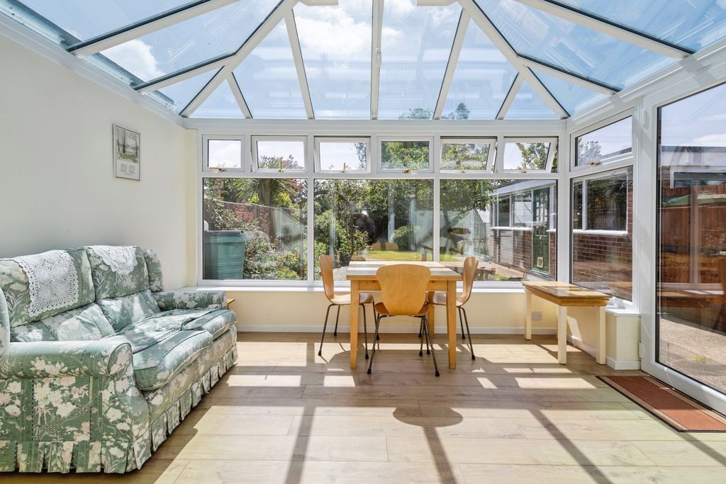Property photo 2 of 16 Photo