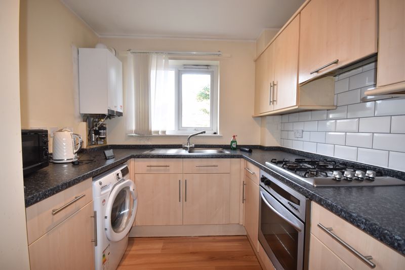 Property photo 2 of 6 Kitchen