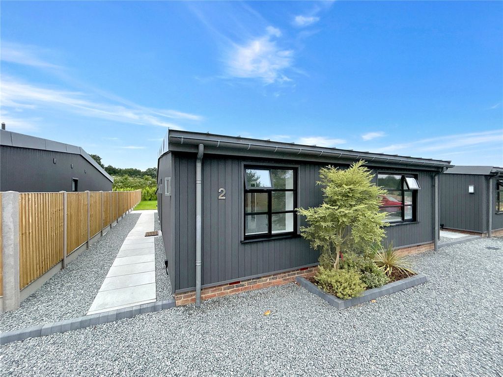 Property photo 3 of 40 Picture No. 28