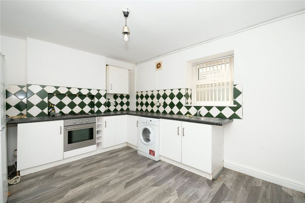Property photo 3 of 9 Picture No. 02