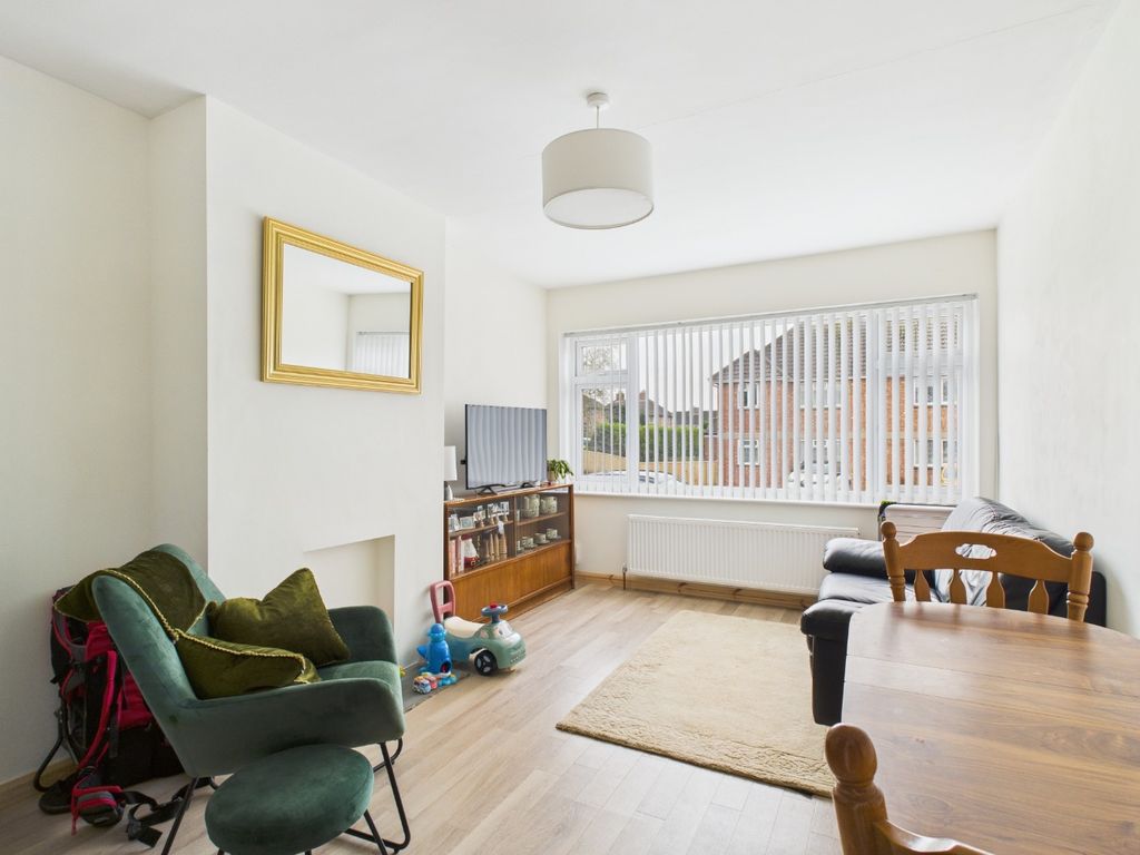 Property photo 2 of 13 4790115