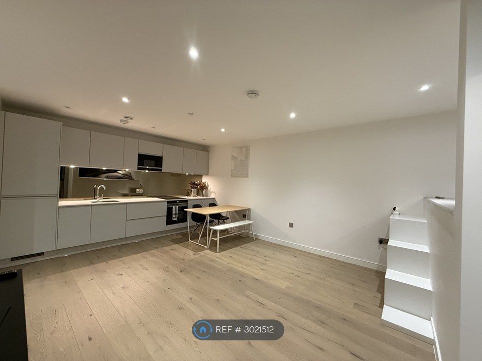 Property photo 3 of 11 Alt View Of Living Space