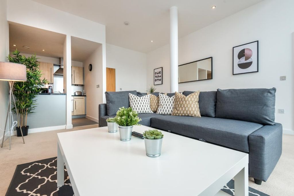 Property photo 1 of 8 Living Area Pic 1