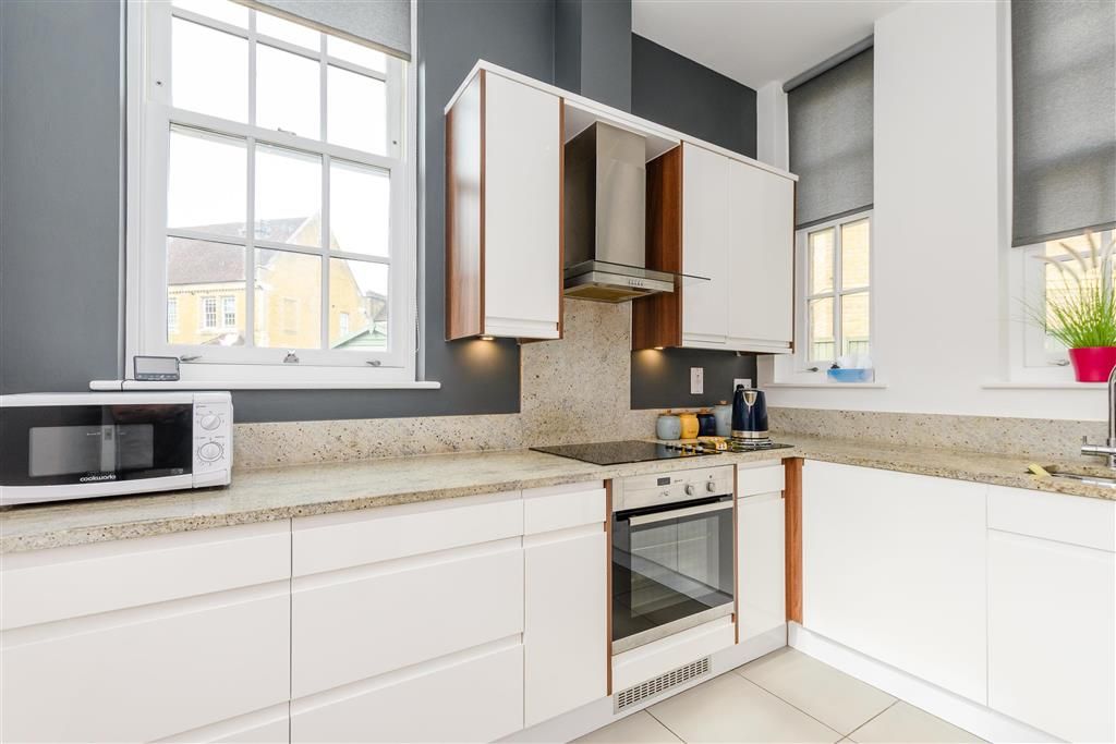 Property photo 1 of 9 Kitchen