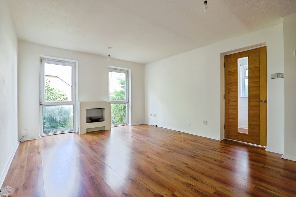 Property photo 3 of 17 Reception Room
