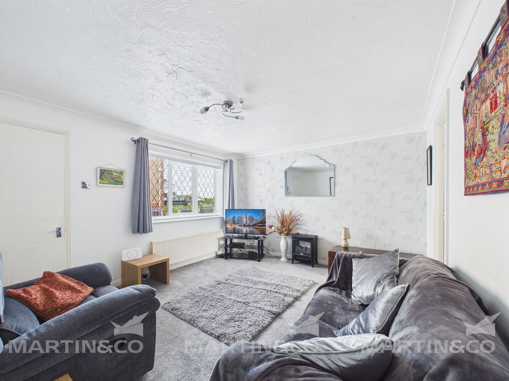 Property photo 3 of 14 Cam02406G0-Pr0627-Still002