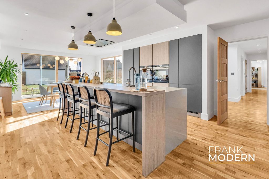 Property photo 2 of 54 Kitchen