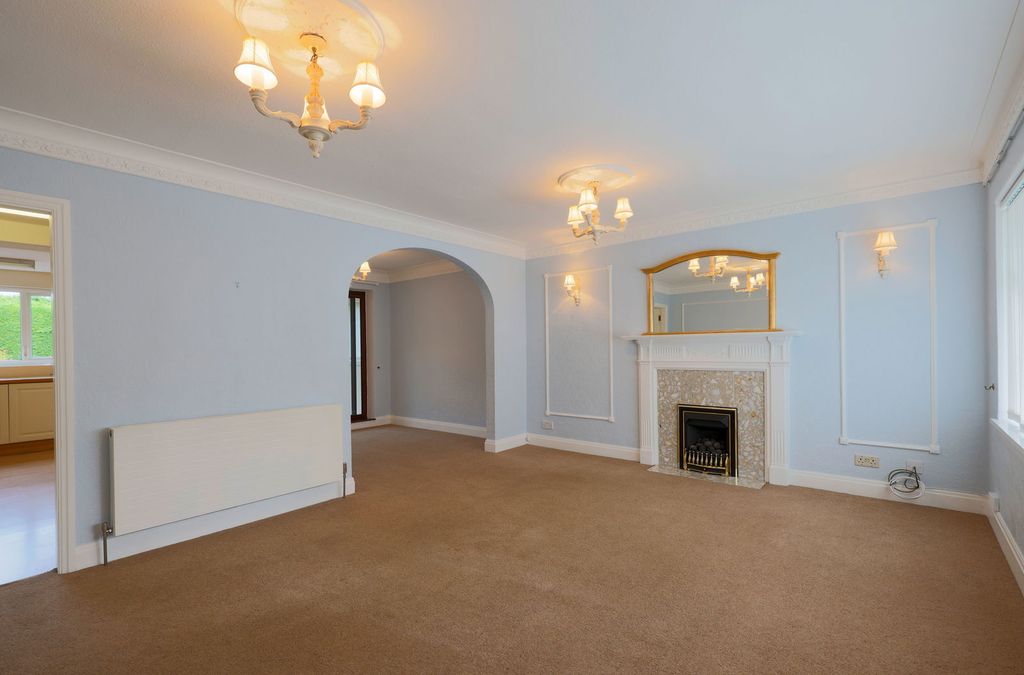 Property photo 3 of 29