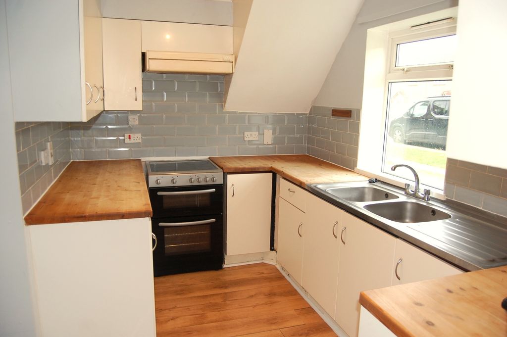 Property photo 3 of 13 Photo 12