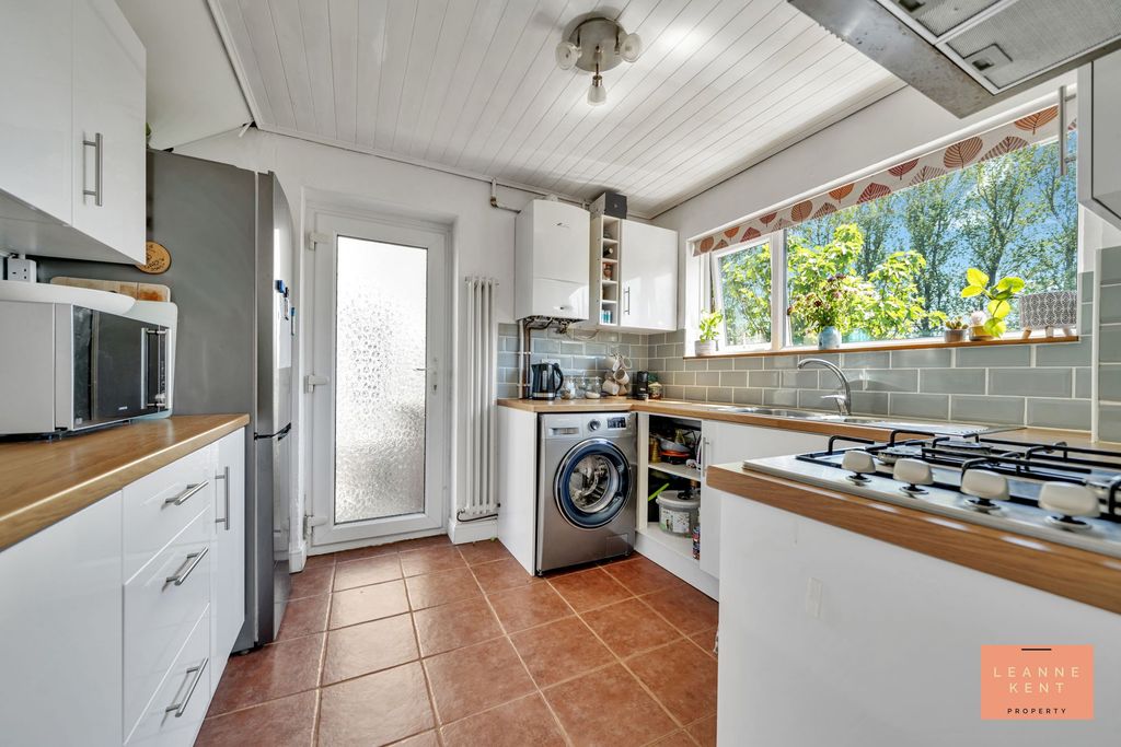 Additional image 4 of 3 bed semi-detached house for salePen-Y-Dre, Caerphilly CF83