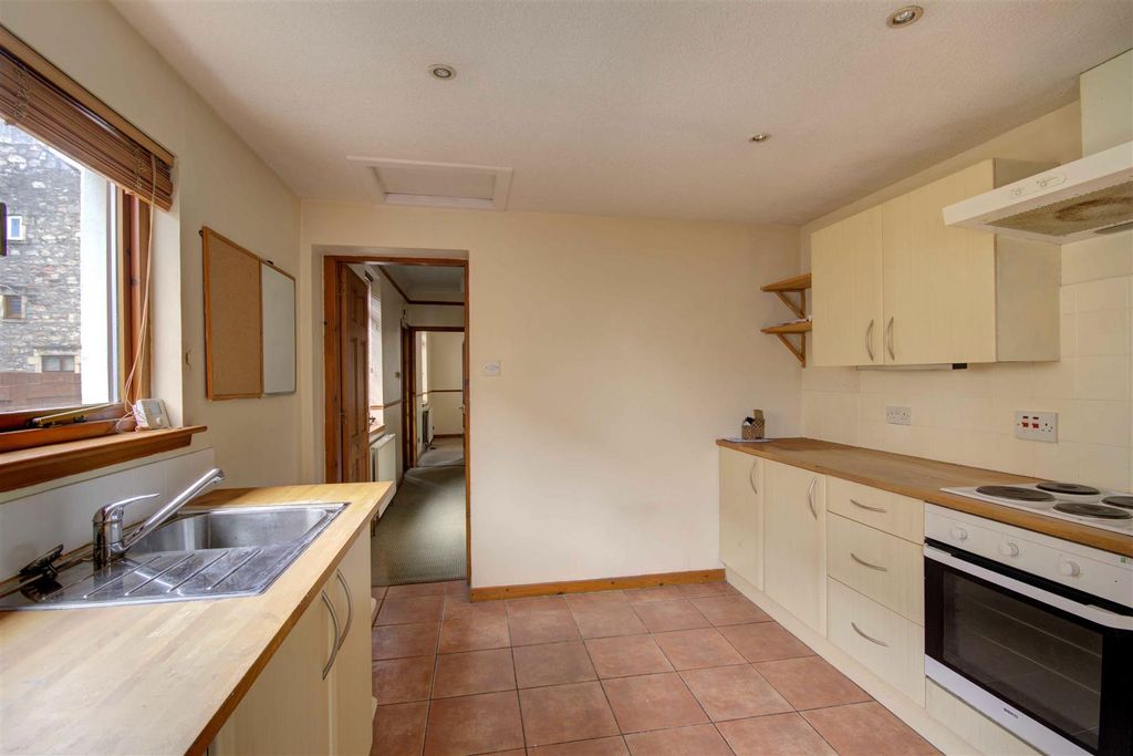 Property photo 2 of 16 Kitchen