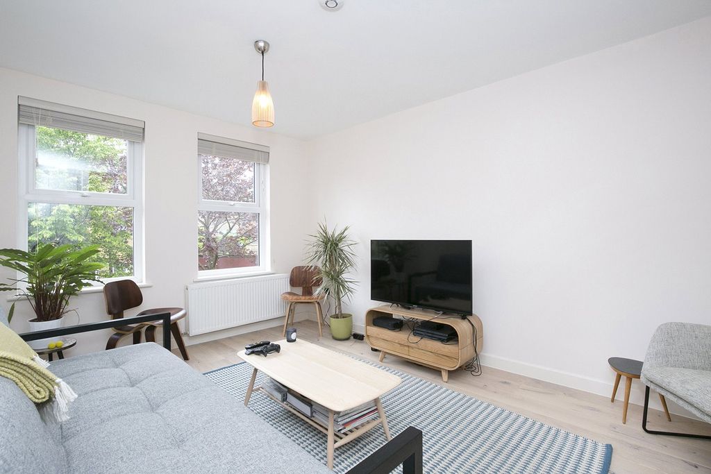 Property photo 1 of 11 Living Area
