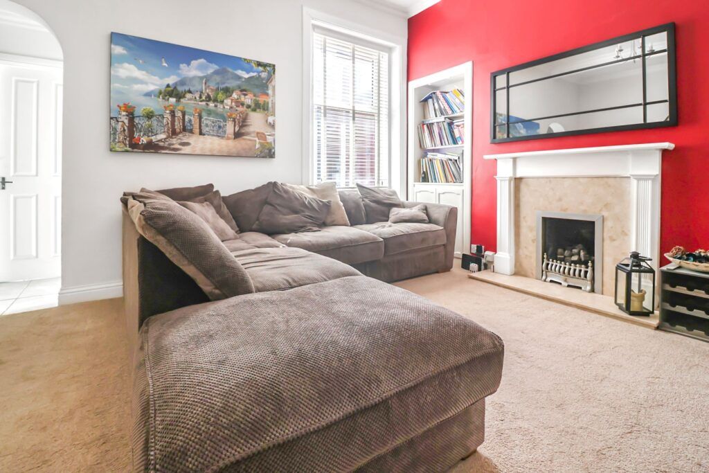 Property photo 2 of 9