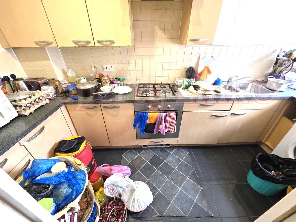 Property photo 3 of 26