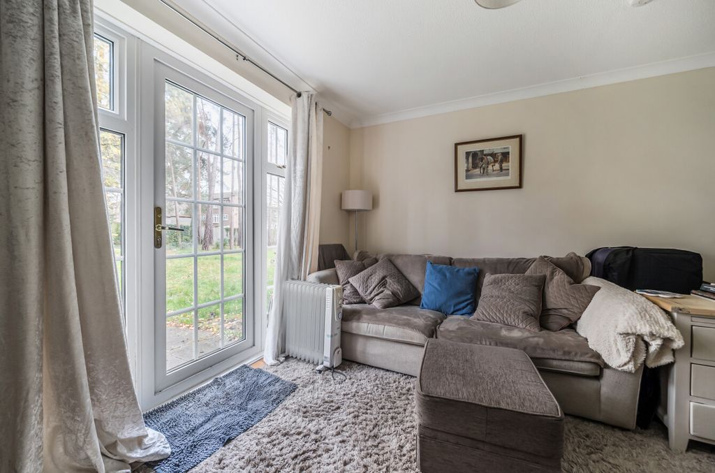 Property photo 2 of 15 1376445-6-6928629...