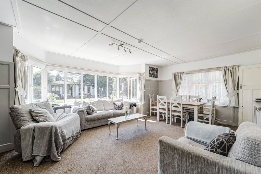 Property photo 3 of 30 Picture No. 10