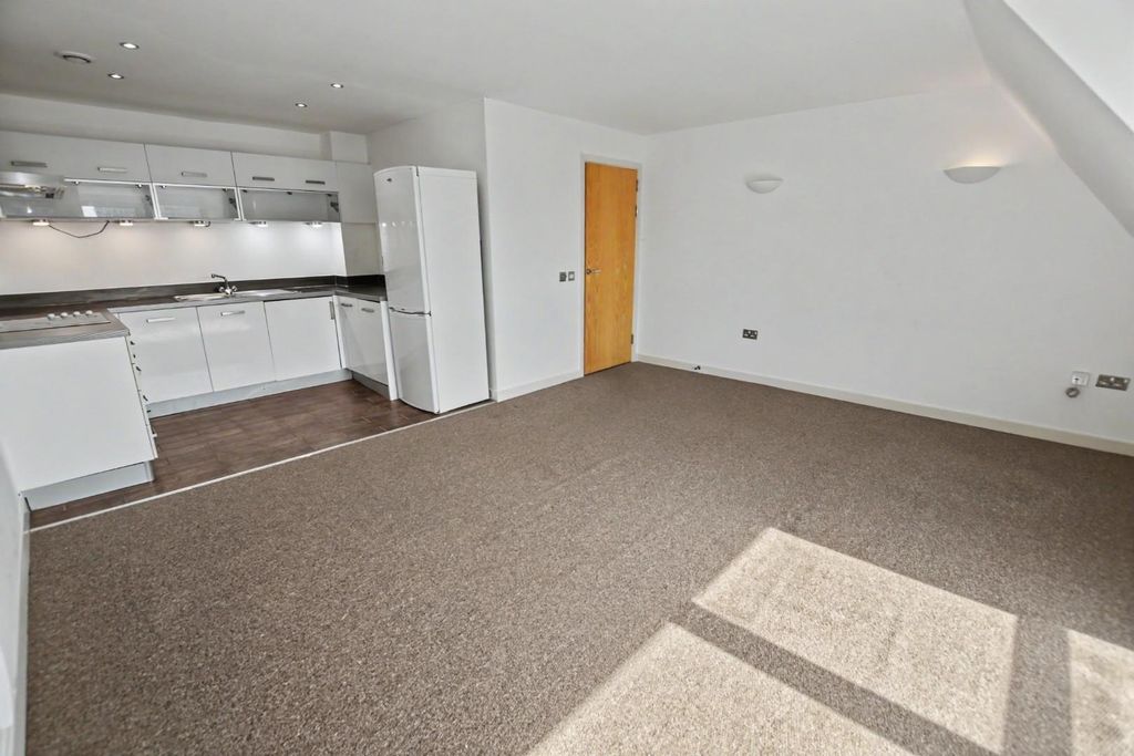 Property photo 3 of 10 Uuztzjboskyif_Dqrttpha.Jpg