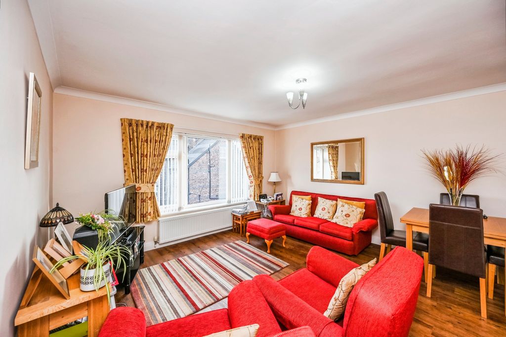 Property photo 3 of 17 Photography