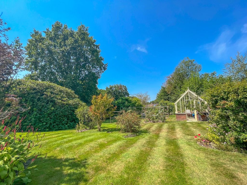 Property photo 3 of 21