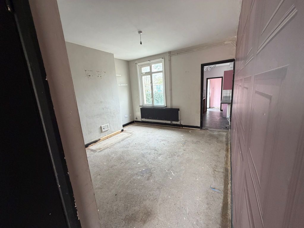 Property photo 3 of 17 Gallery