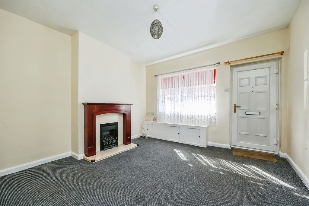 Property photo 2 of 16