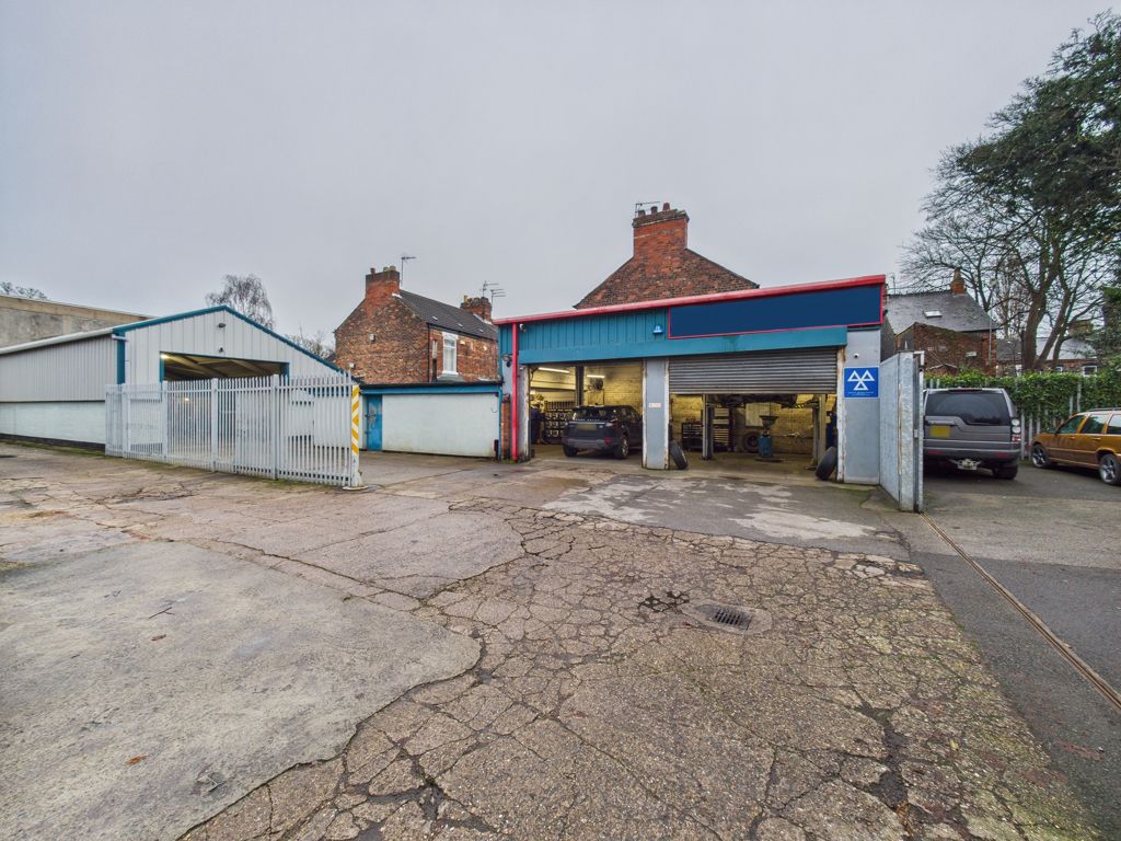 Property photo 1 of 12 Photo 14