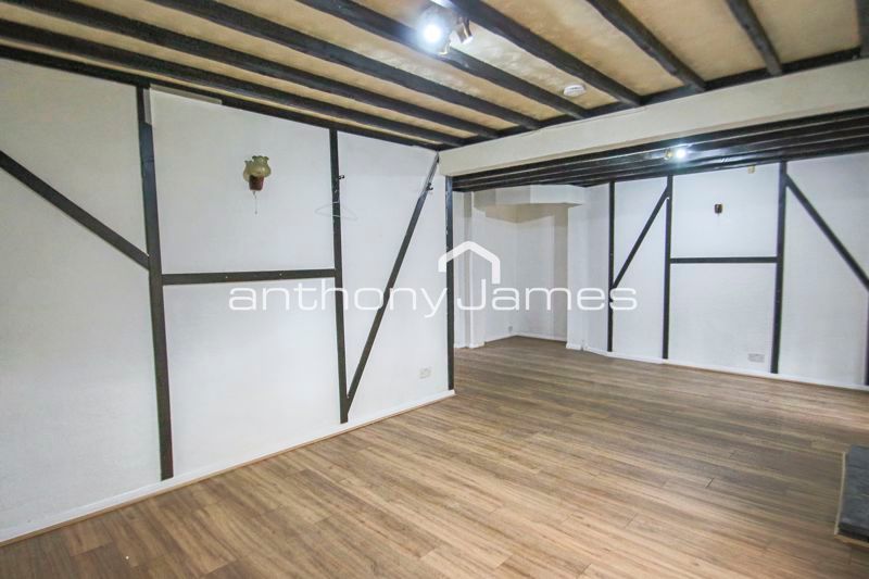 Property photo 3 of 13 Photo 10