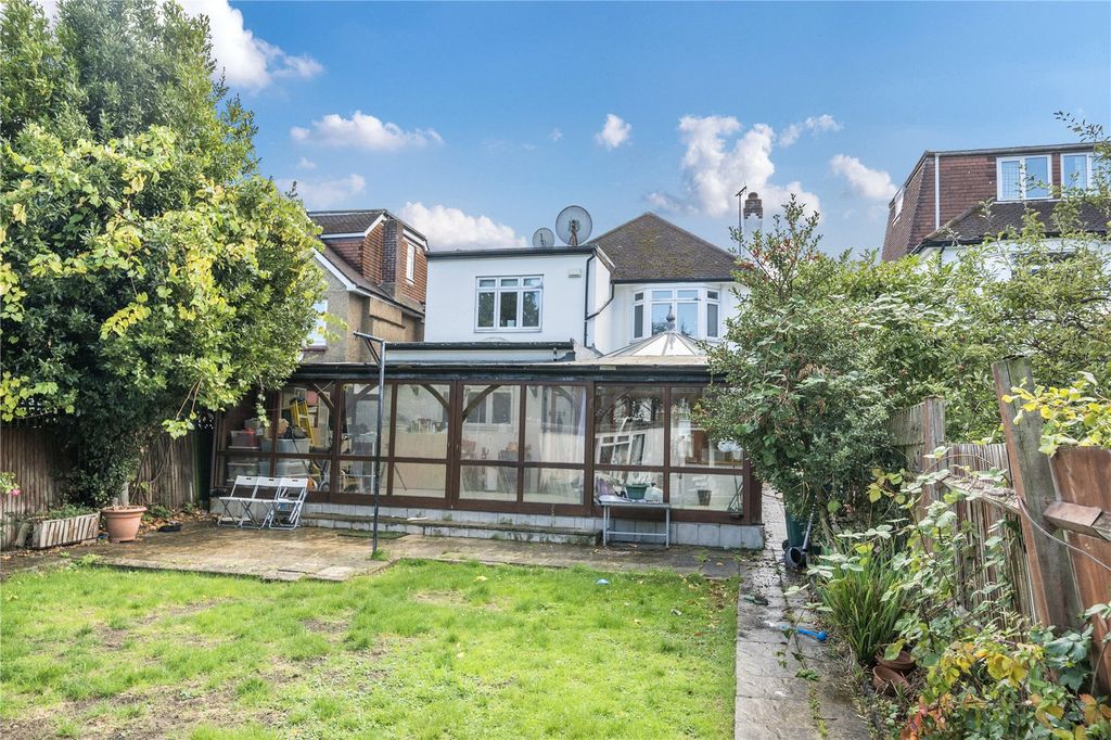 Property photo 3 of 26 Picture No. 04