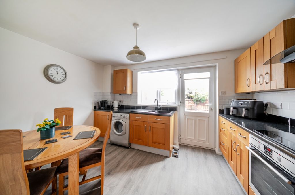 Property photo 3 of 14 1515219-3-1A08B0A0d6839