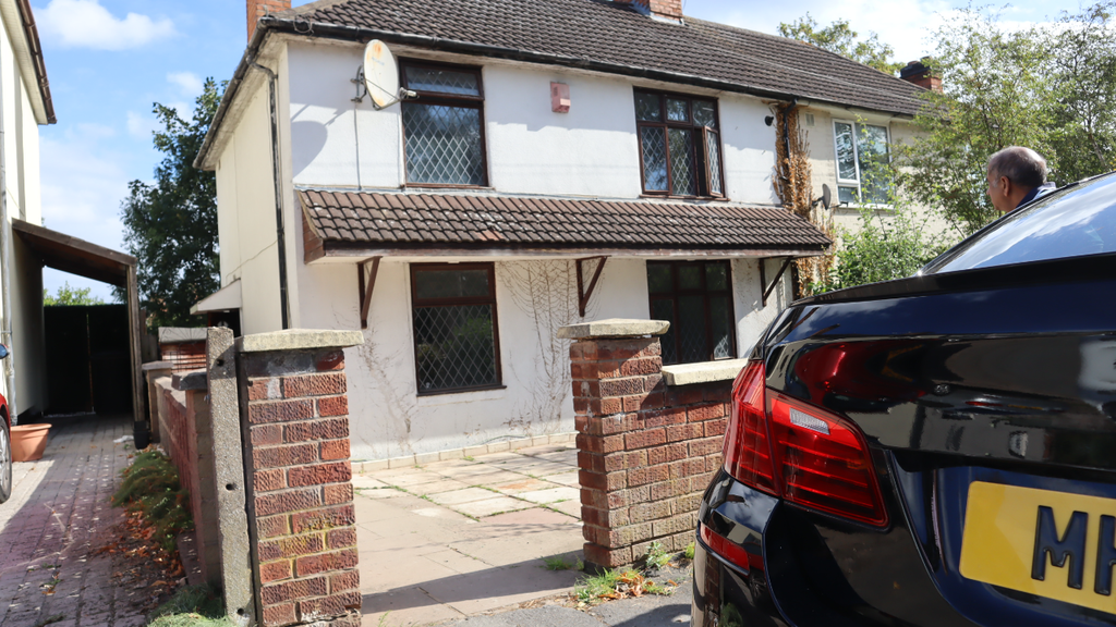 Property photo 1 of 34