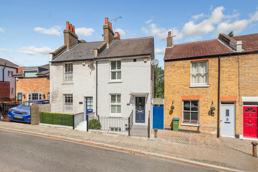 Property photo 1 of 16