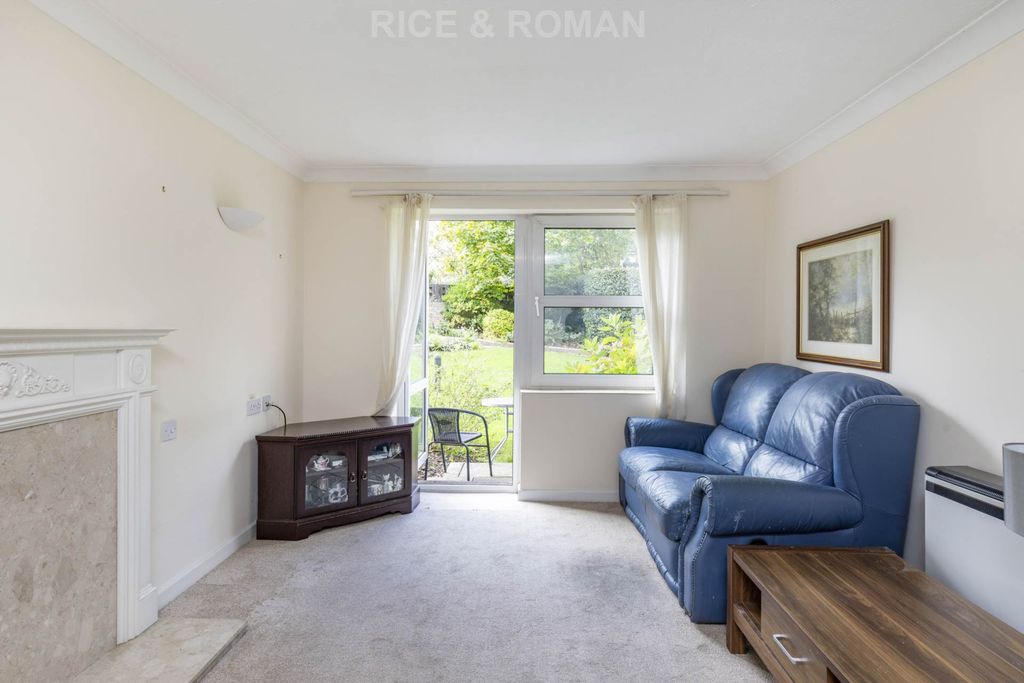 Property photo 3 of 14
