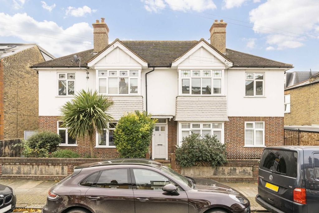 Property photo 1 of 7