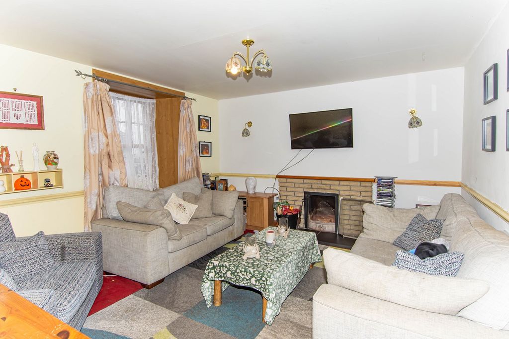 Property photo 2 of 17 Not Specified