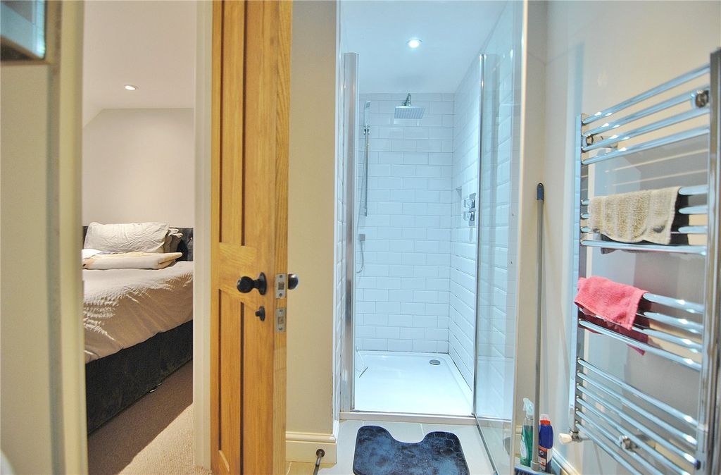 Property photo 3 of 8 Picture No. 06