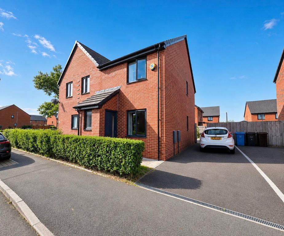 Property photo 1 of 12 Blossom Way