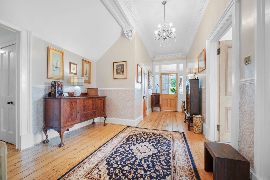 Property photo 2 of 56