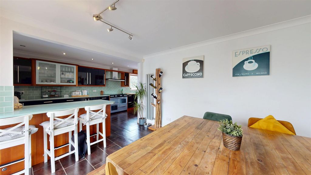 Property photo 3 of 22 Meadowbank-Waterside-07312025_181745.Jpg