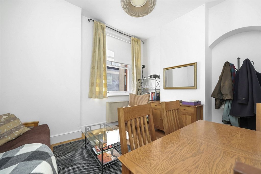 Property photo 3 of 18 Picture No. 14