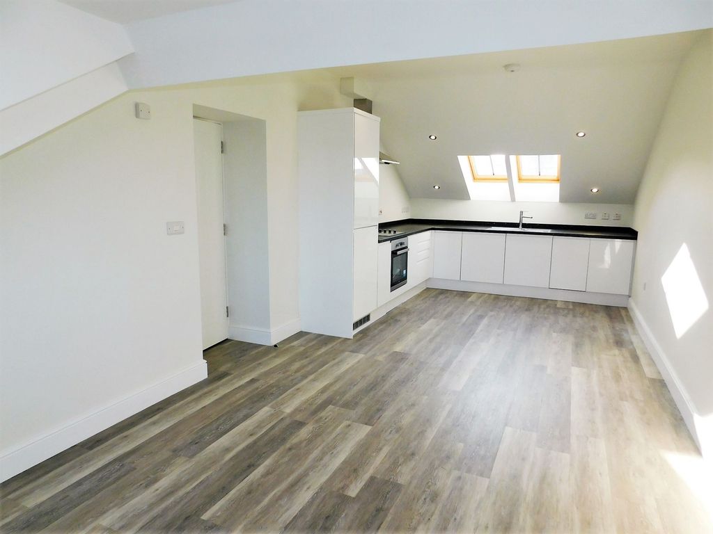 Property photo 2 of 21 Living Kitchen Diner