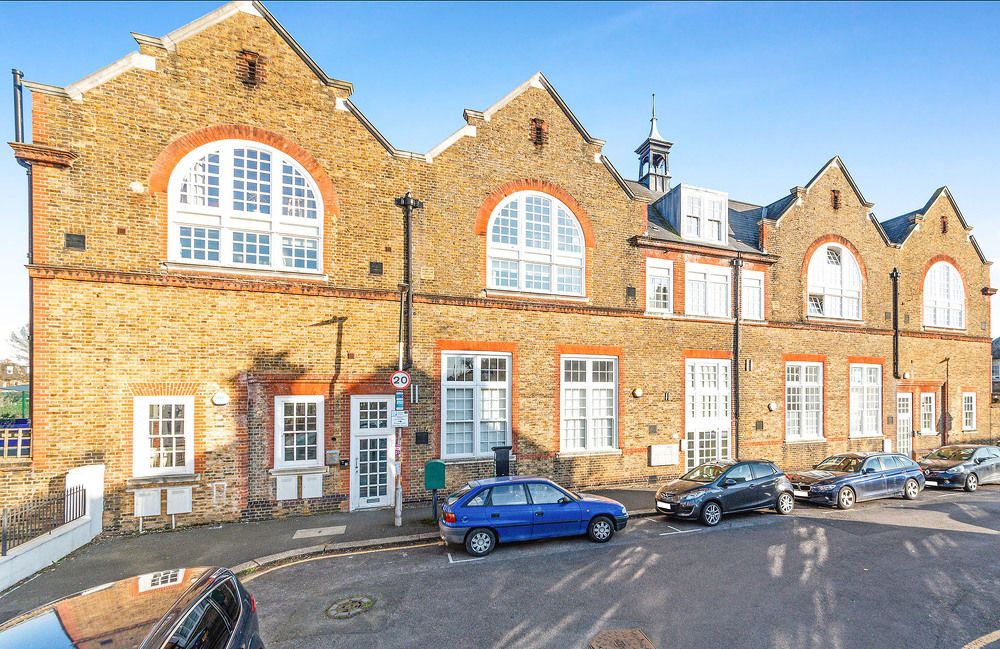 Property photo 2 of 12
