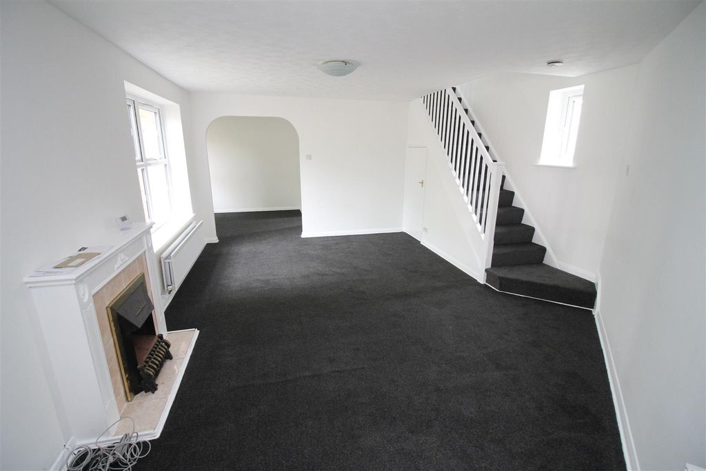 Property photo 2 of 12 Img_6326[1].Jpg