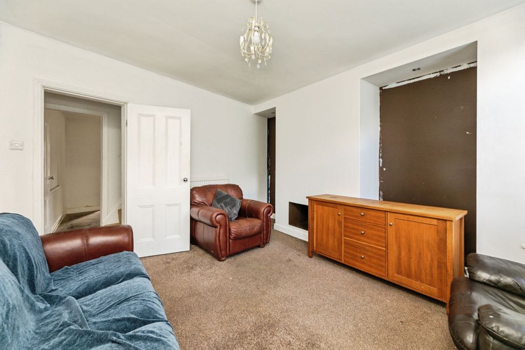 Property photo 3 of 12 Living Room