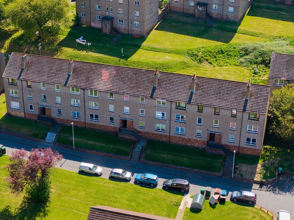 Property photo 3 of 22 8 Loganlee (3).Jpg